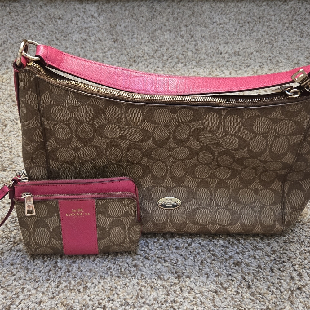 Coach Signature Canvas Hobo Bag Khaki Brown Pink Trim with Matching Wristlet